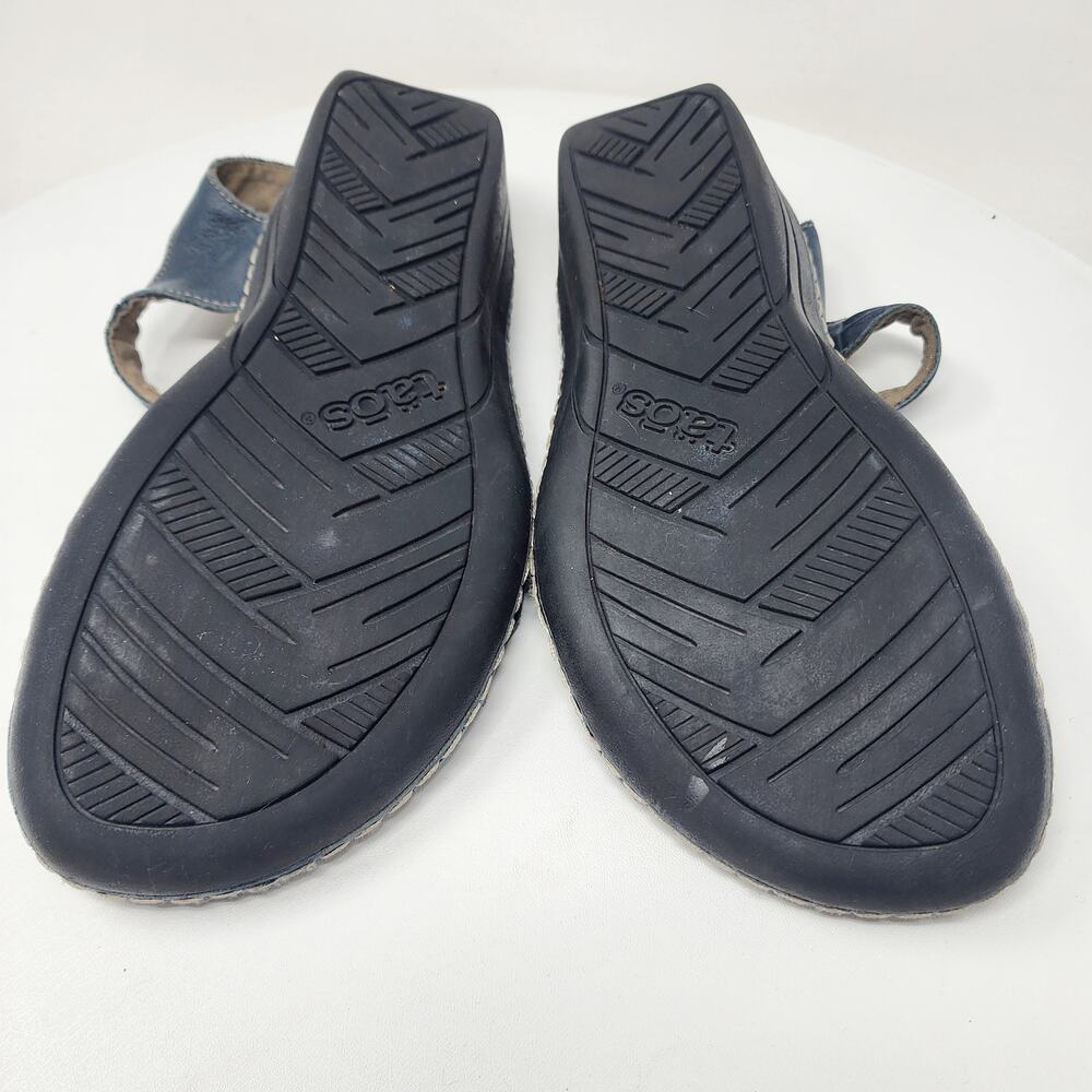 Taos Escape Sandal Women 9 Blue Leather Comfort Low Wedge Medallion ESC-11731 - Picture 12 of 13